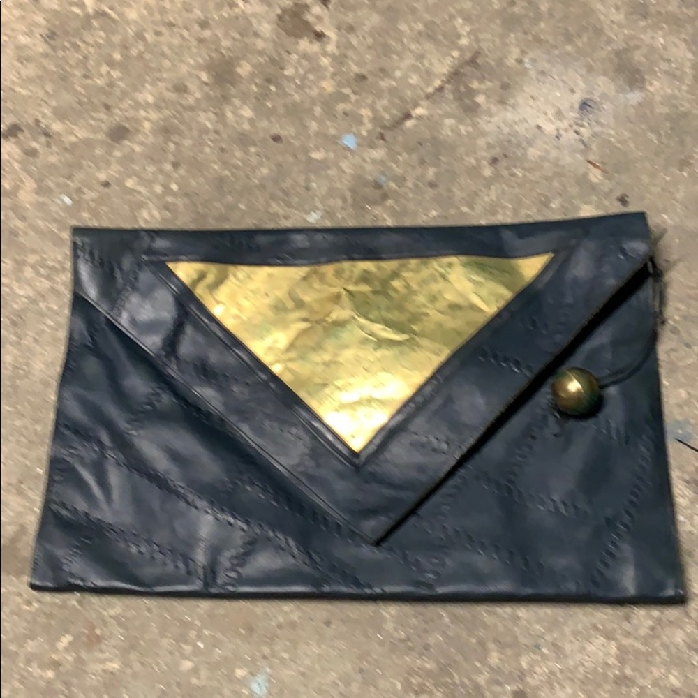 Hand crafted clutch